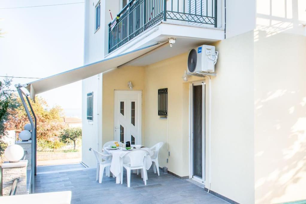 Όμορφο Παραθασυγκρότημα Ενοικιαζόμενων Καταλυμάτων Ως Ολόκληρος Χώρος - Chrani, Ελλάδαλάσσιο Διαμέρισμα Exterior foto