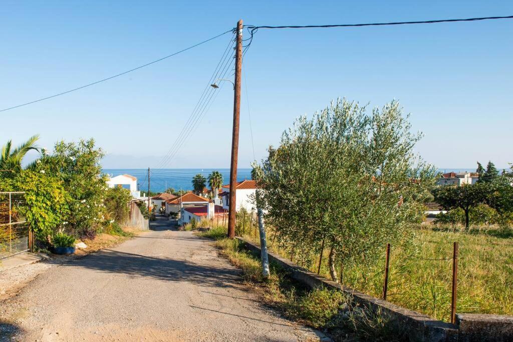 Όμορφο Παραθασυγκρότημα Ενοικιαζόμενων Καταλυμάτων Ως Ολόκληρος Χώρος - Chrani, Ελλάδαλάσσιο Διαμέρισμα Exterior foto
