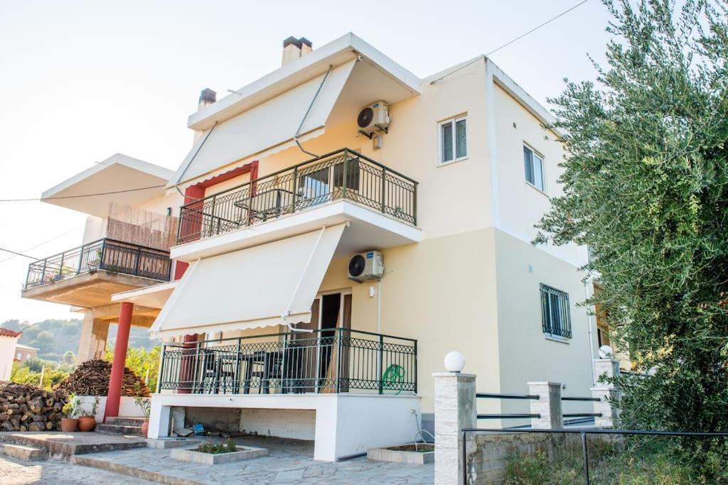 Όμορφο Παραθασυγκρότημα Ενοικιαζόμενων Καταλυμάτων Ως Ολόκληρος Χώρος - Chrani, Ελλάδαλάσσιο Διαμέρισμα Exterior foto